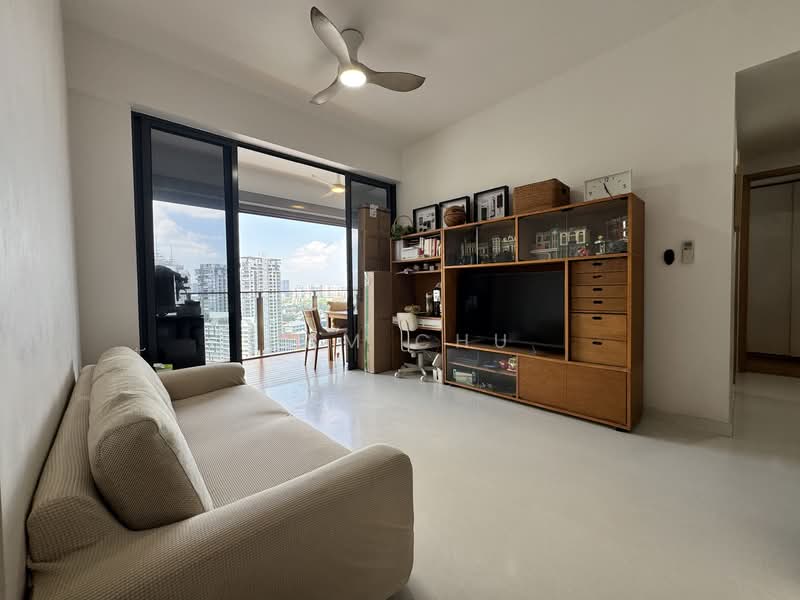 SkySuites 17, 17 Jalan Rajah, 3 Bedrooms, 1,066 sqft, Apartment For Rent, by Sam Chu, 500096550 - Living Room - PropertyGuru.com.sg