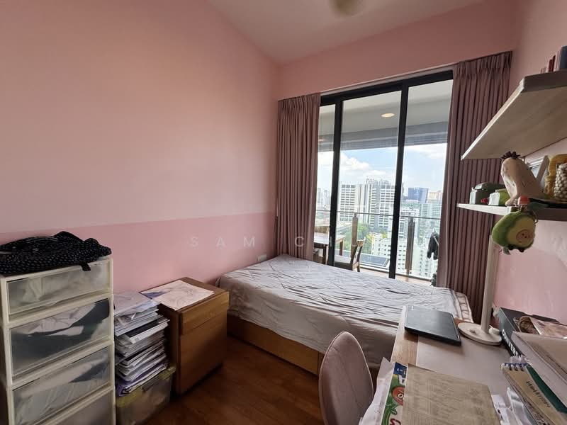SkySuites 17, 17 Jalan Rajah, 3 Bedrooms, 1,066 sqft, Apartment For Rent, by Sam Chu, 500096550 - Bedroom - PropertyGuru.com.sg