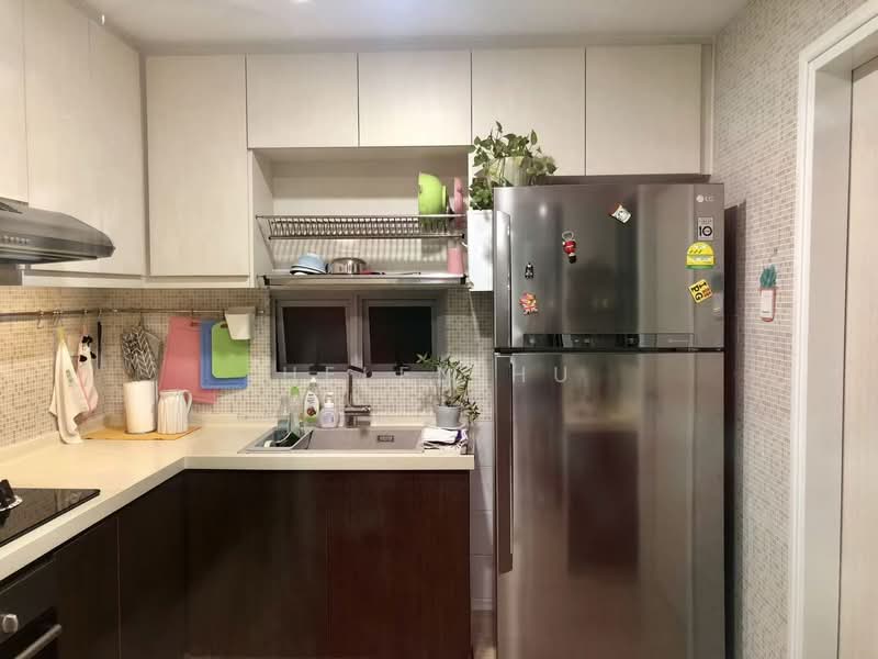 Bishan Loft Condominium For Sale at S$ 2,200,000 | PropertyGuru Singapore - Kitchen
