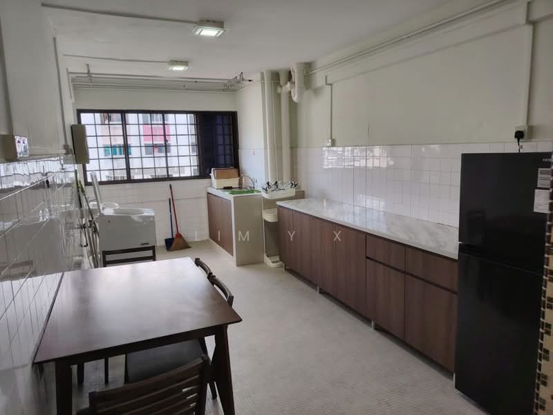 504 Ang Mo Kio Avenue 8, 504 Ang Mo Kio Avenue 8, 2 Bedrooms, 732 sqft, HDB Flat For Rent, by Lim Y X, 500096564 - Kitchen - PropertyGuru.com.sg