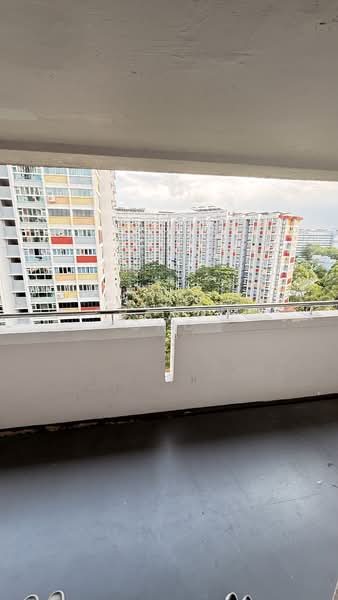456 Ang Mo Kio Avenue 10 HDB Flat For Sale at S$ 475,000 | PropertyGuru Singapore - Balcony