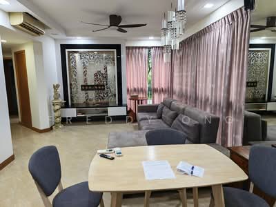 For Sale - Tanamera Crest