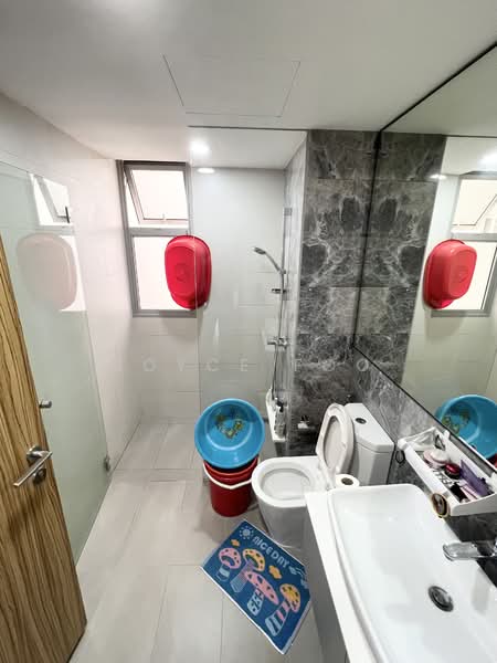 FLO Residence, 3 Punggol Field Walk, 3 Bedrooms, 1,313 sqft, Condominium For Rent, by Joyce Foo, 500096591 - Bathroom - PropertyGuru.com.sg