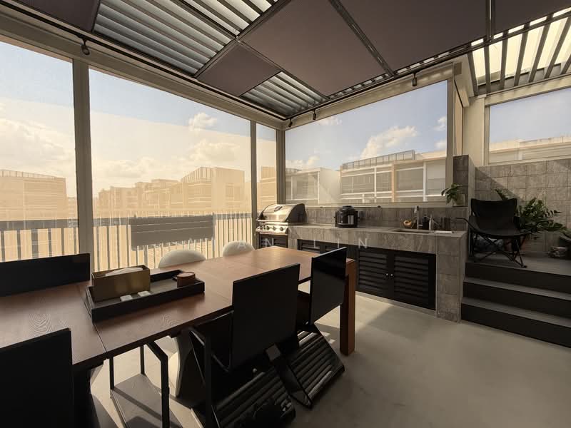 Coco Palms Condominium For Sale at S$ 4,150,000 | PropertyGuru Singapore - Dining Room