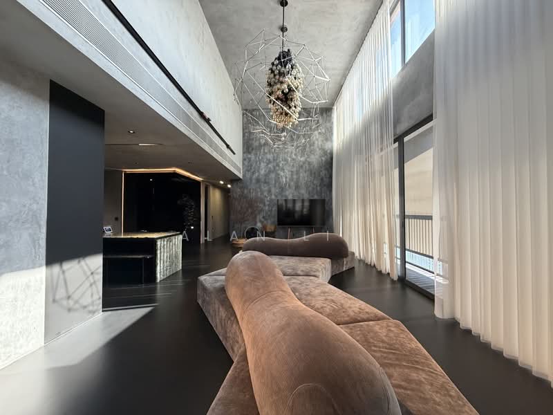 Coco Palms Condominium For Sale at S$ 4,150,000 | PropertyGuru Singapore - Living Room