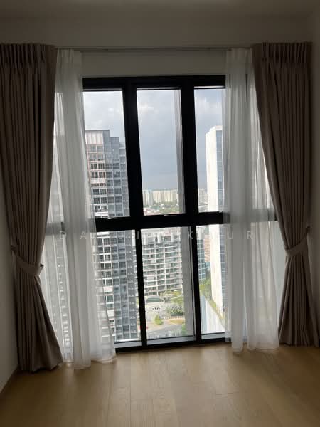 Midwood Condominium For Sale at S$ 1,648,800 | PropertyGuru Singapore - Bright and airy bedrooms