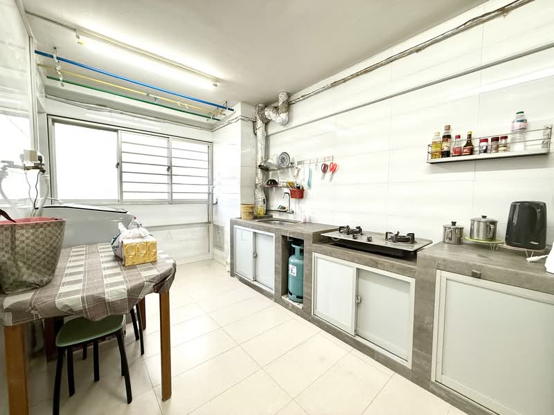 347 Woodlands Avenue 3, 347 Woodlands Avenue 3, 3 Bedrooms, 904 sqft, HDB Flat For Rent, by Jaselle Goh, 500096661 - Kitchen - PropertyGuru.com.sg