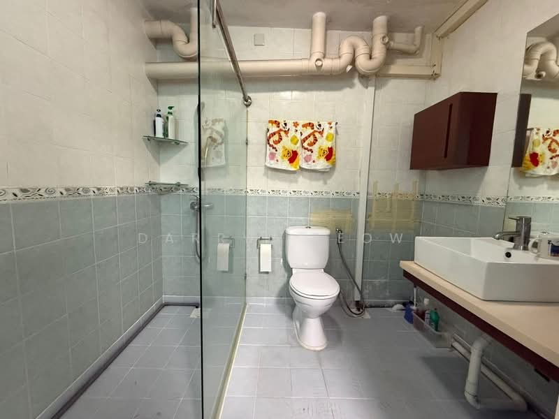 190 Punggol Central HDB Flat For Sale at S$ 820,000 | PropertyGuru Singapore - Bathroom