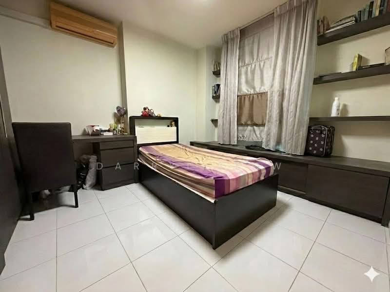 190 Punggol Central HDB Flat For Sale at S$ 820,000 | PropertyGuru Singapore - Bedroom