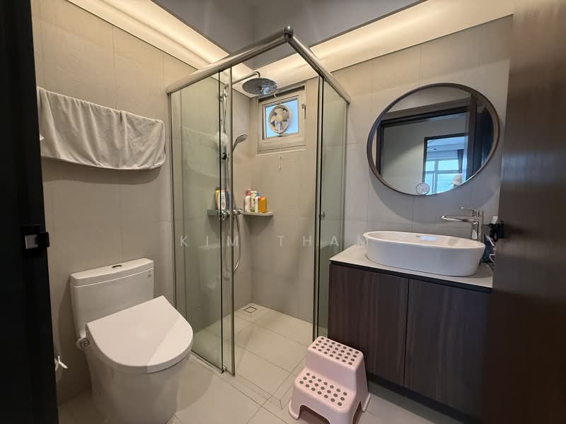 153C Bedok South Road HDB Flat For Sale at S$ 1,350,000 | PropertyGuru Singapore - Bathroom
