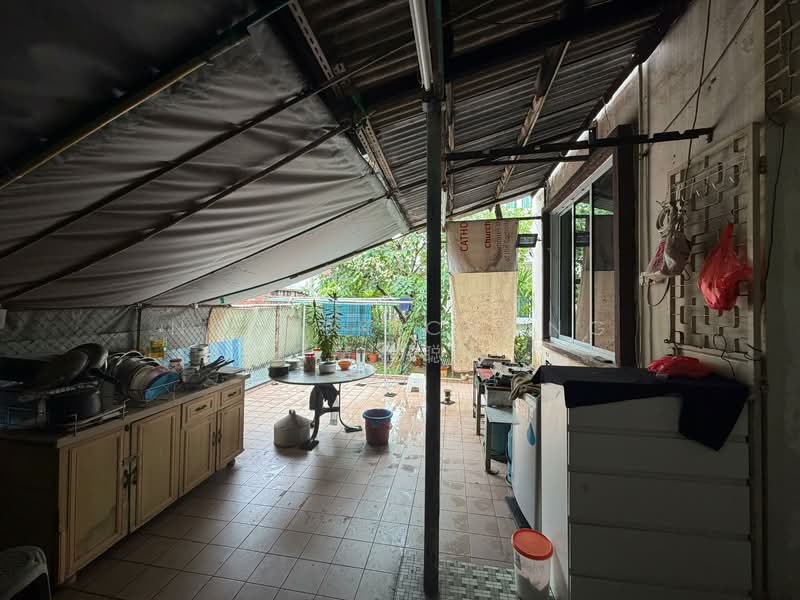 Sommerville Road, Sommerville Road, 5 Bedrooms, 3,000 sqft, Semi-Detached House For Rent, by Ng Gek Chong (黄岳聪), 500096682 - Kitchen - PropertyGuru.com.sg