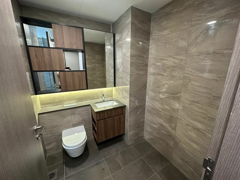 Kent Ridge Hill Residences, 52 South Buona Vista Road, 4 Bedrooms, 1,927 sqft, Condominium For Rent, by Ken Lee, 500096683 - Master bathroom - PropertyGuru.com.sg