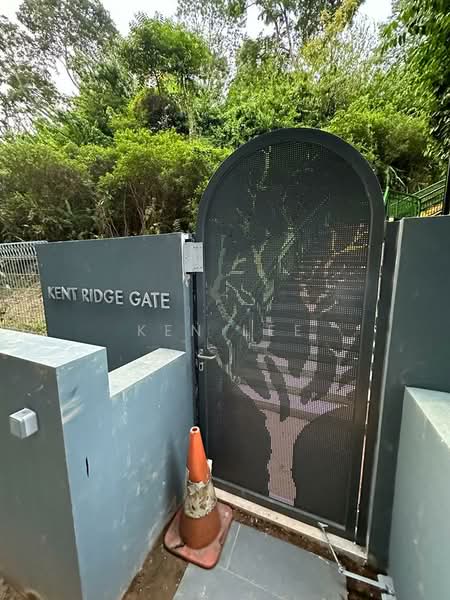 Kent Ridge Hill Residences, 52 South Buona Vista Road, 4 Bedrooms, 1,927 sqft, Condominium For Rent, by Ken Lee, 500096683 - Back gate to Kent Ridge Park - PropertyGuru.com.sg