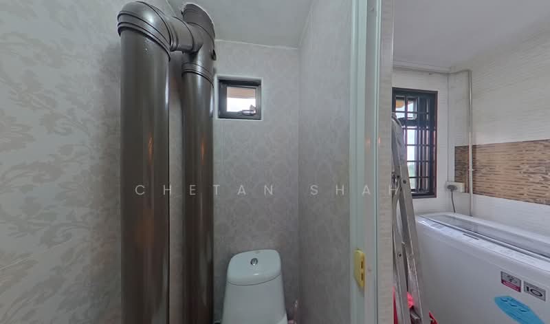 81 Commonwealth Close, 81 Commonwealth Close, 2 Bedrooms, 646 sqft, HDB Flat For Sale, by Chetan Shah, 500096687 - Bathroom - PropertyGuru.com.sg