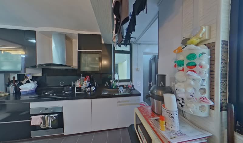 81 Commonwealth Close, 81 Commonwealth Close, 2 Bedrooms, 646 sqft, HDB Flat For Sale, by Chetan Shah, 500096687 - Kitchen - PropertyGuru.com.sg