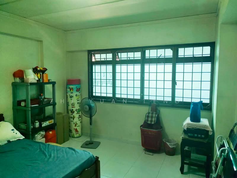 611 Woodlands Ring Road HDB Flat For Sale at S$ 520,000 | PropertyGuru Singapore - Bedroom