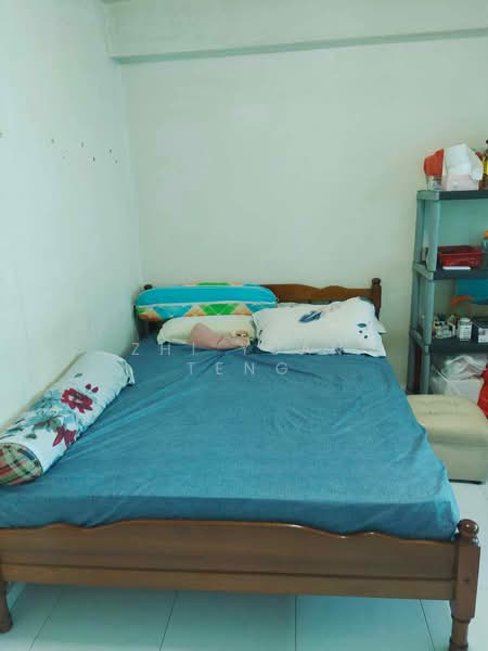 611 Woodlands Ring Road HDB Flat For Sale at S$ 520,000 | PropertyGuru Singapore - Bedroom