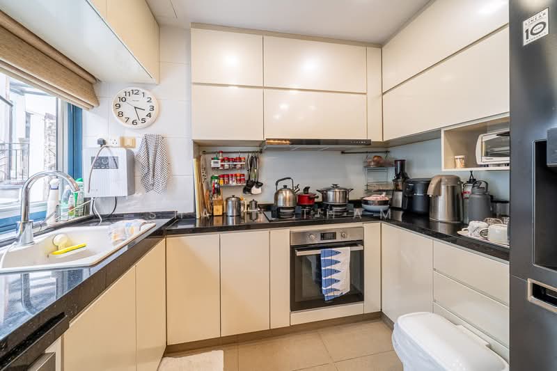 D'Manor Terraced House For Sale at S$ 3,380,000 | PropertyGuru Singapore