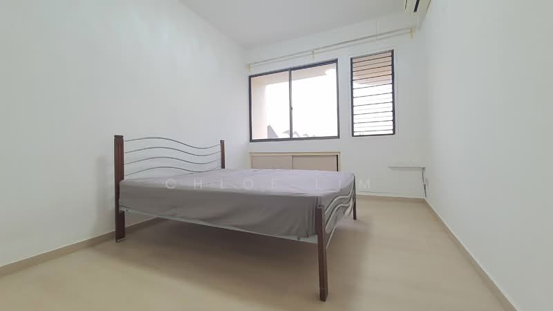 Lakepoint Condo, 2 Lakepoint Drive, 2 Bedrooms, 1,001 sqft, Condominium For Sale, by Chloe Lim, 500096721 - Bedroom - PropertyGuru.com.sg