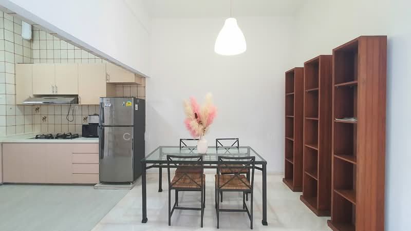 Lakepoint Condo, 2 Lakepoint Drive, 2 Bedrooms, 1,001 sqft, Condominium For Sale, by Chloe Lim, 500096721 - Dining hall - PropertyGuru.com.sg