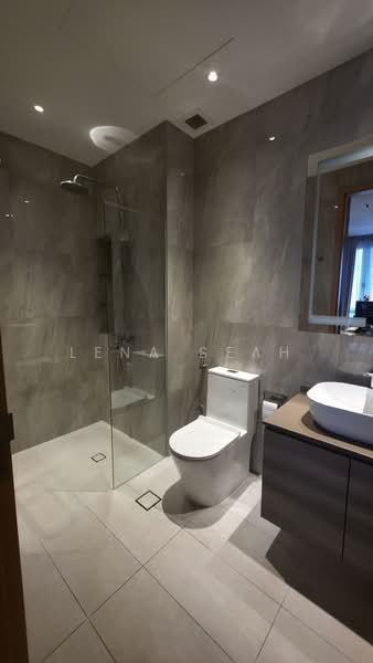 City Fringe / MRT Renovated 2.5sty Terrace, Macperson Road, 5 Bedrooms, 2,396 sqft, Terraced House For Sale, by Lena Seah, 500096722 - Bathroom - PropertyGuru.com.sg