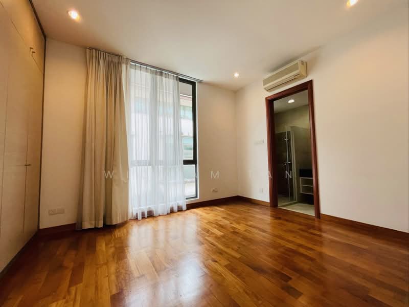 Dunsfold Drive, , 6 Bedrooms, 4,800 sqft, Bungalow House For Rent, by William Tan, 500096723 - Bedroom - PropertyGuru.com.sg