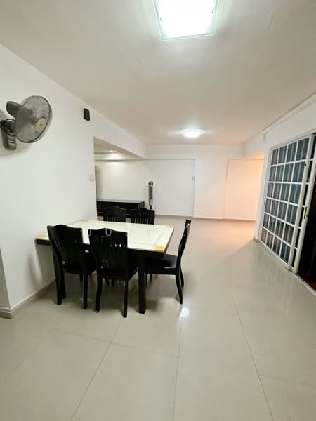 520 Woodlands Drive 14, 520 Woodlands Drive 14, 4 Bedrooms, 1,345 sqft, HDB Flat For Rent, by Judy Liu, 500096736 - Dining Room - PropertyGuru.com.sg