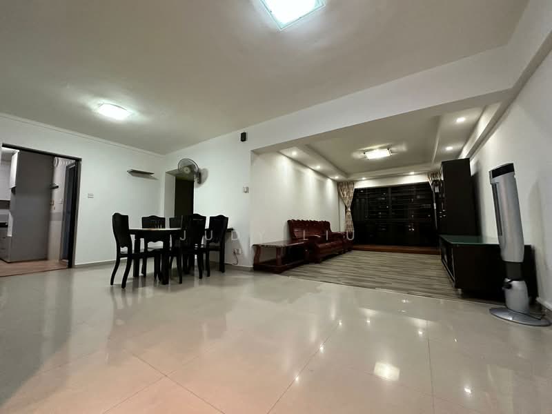 520 Woodlands Drive 14, 520 Woodlands Drive 14, 4 Bedrooms, 1,345 sqft, HDB Flat For Rent, by Judy Liu, 500096736 - Living Room - PropertyGuru.com.sg