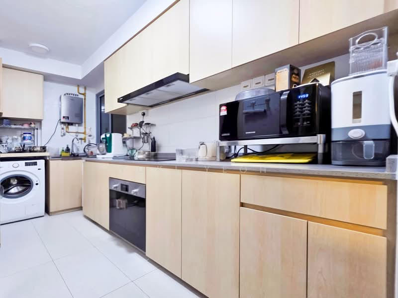 530C Pasir Ris Drive 1, 530C Pasir Ris Drive 1, 3 Bedrooms, 1,130 sqft, HDB Flat For Sale, by Yuki Yeoh, 500096738 - Kitchen - PropertyGuru.com.sg