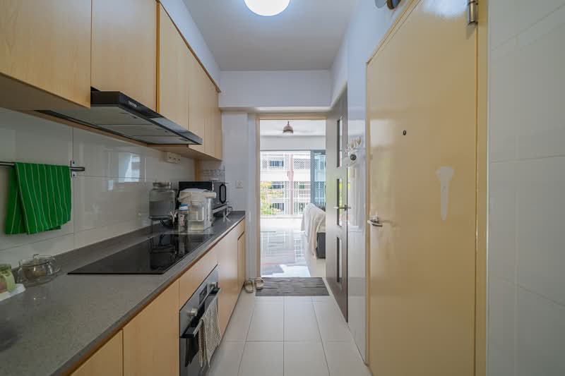 530C Pasir Ris Drive 1, 530C Pasir Ris Drive 1, 3 Bedrooms, 1,130 sqft, HDB Flat For Sale, by Yuki Yeoh, 500096738 - Kitchen - PropertyGuru.com.sg