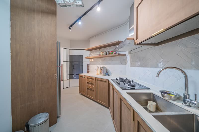 309B Anchorvale Road HDB Flat For Sale at S$ 720,000 | PropertyGuru Singapore - Kitchen