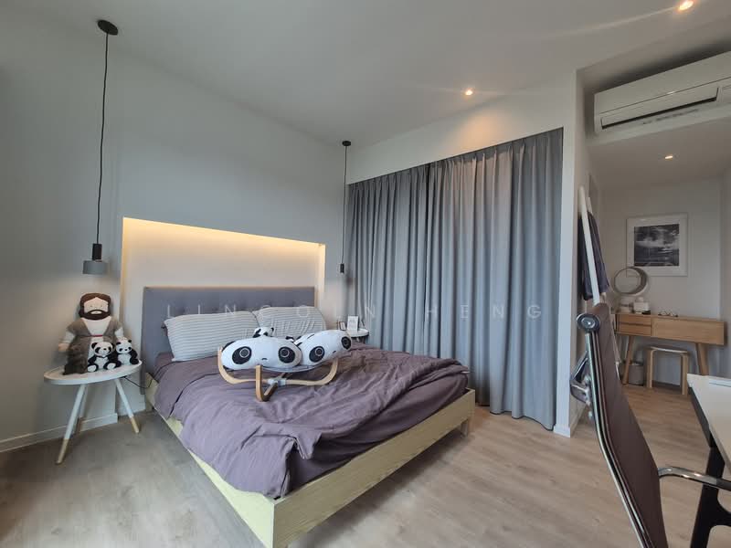 Simei Green Condominium Condominium For Sale at S$ 1,180,000 | PropertyGuru Singapore - Bedroom