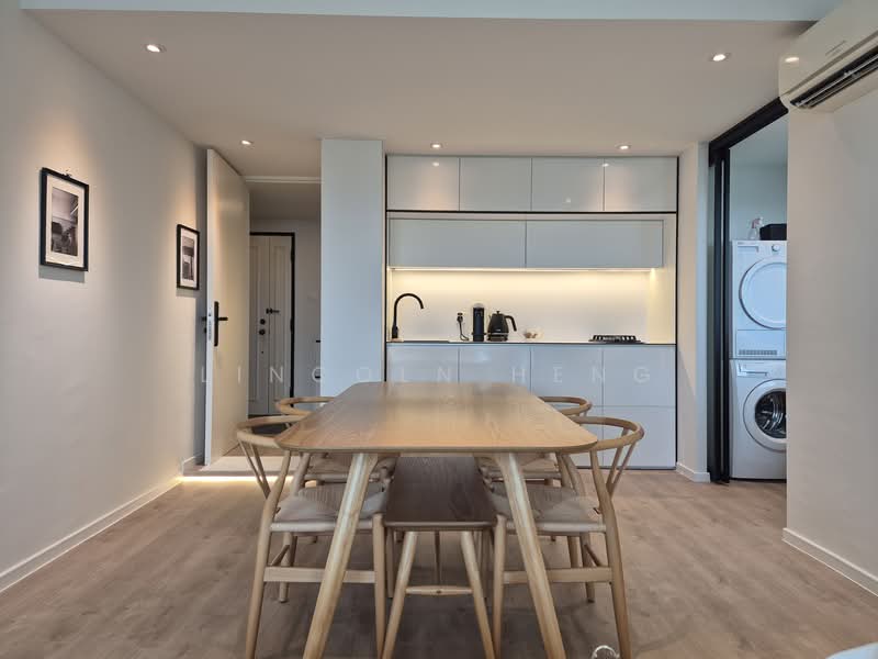 Simei Green Condominium Condominium For Sale at S$ 1,180,000 | PropertyGuru Singapore - Dining Room