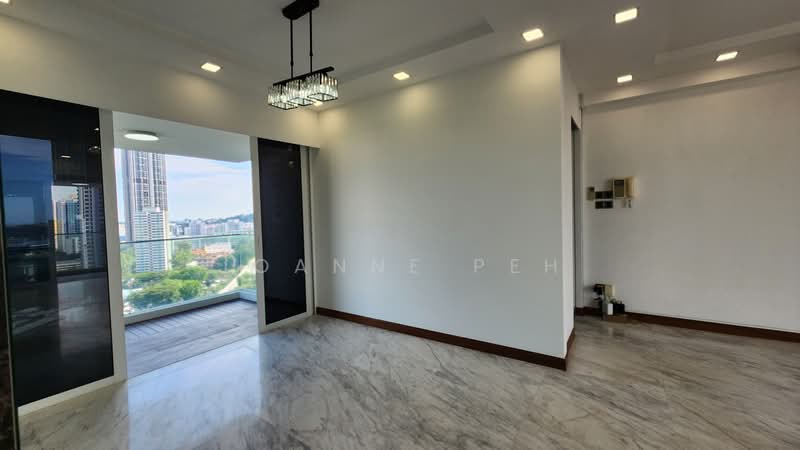 The Regency at Tiong Bahru Condominium For Sale at S$ 3,450,000 | PropertyGuru Singapore - Balcony