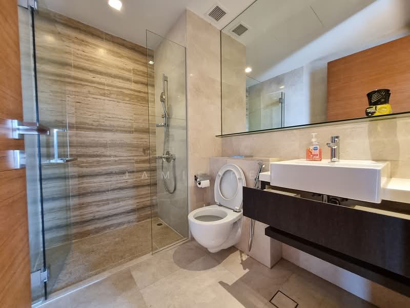 Altez, 16 Enggor Street, 3 Bedrooms, 1,507 sqft, Condominium For Sale, by Jamie Peh, 500096779 - Bathroom - PropertyGuru.com.sg