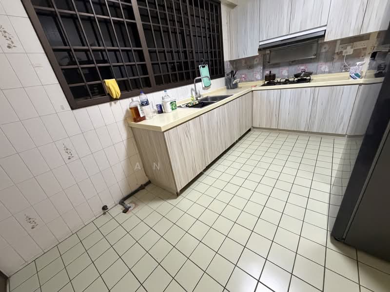 Simon Plaza Apartment For Sale at S$ 2,599,000 | PropertyGuru Singapore - Kitchen