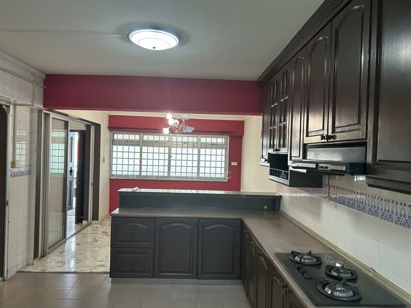 271 Choa Chu Kang Avenue 2 HDB Flat For Sale at S$ 830,000 | PropertyGuru Singapore - Kitchen
