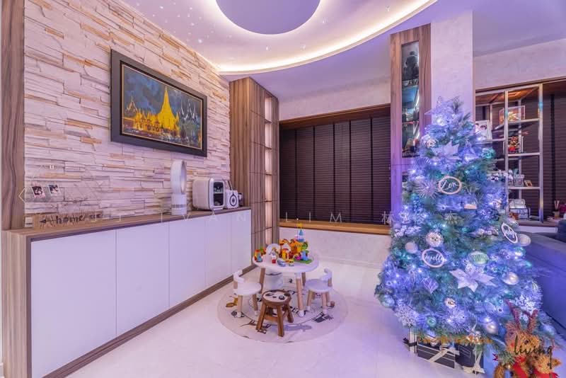 8 Saint Thomas Condominium For Sale at S$ 5,399,000 | PropertyGuru Singapore - Living Room