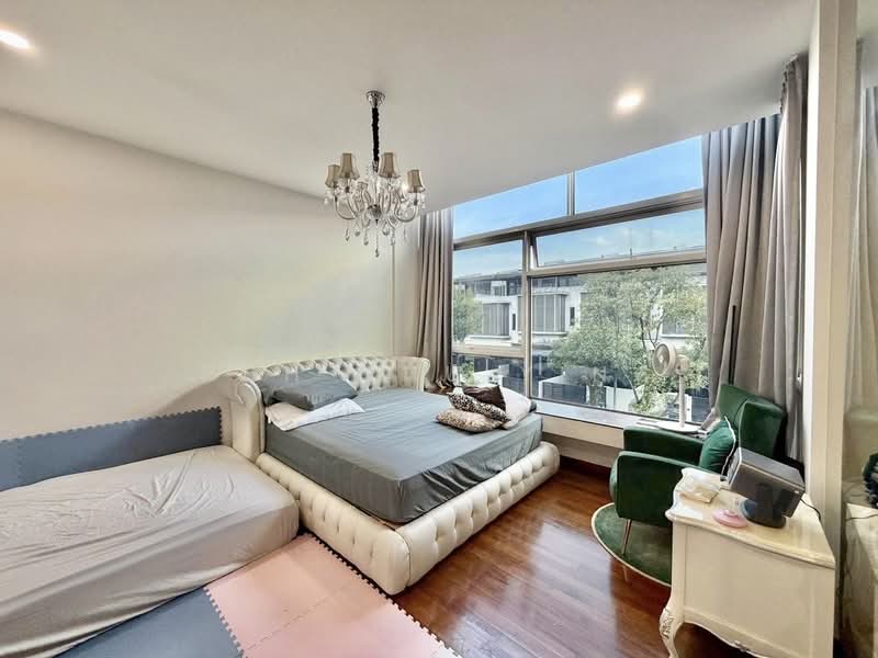 Serangoon Gardens Terraced House For Sale at S$ 4,000,000 | PropertyGuru Singapore - Bedroom