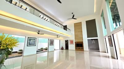 For Rent - Old holland estate GCB