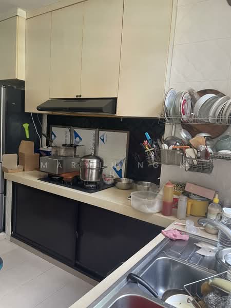 29 Lim Liak Street HDB Flat For Sale at S$ 789,789 | PropertyGuru Singapore - Kitchen
