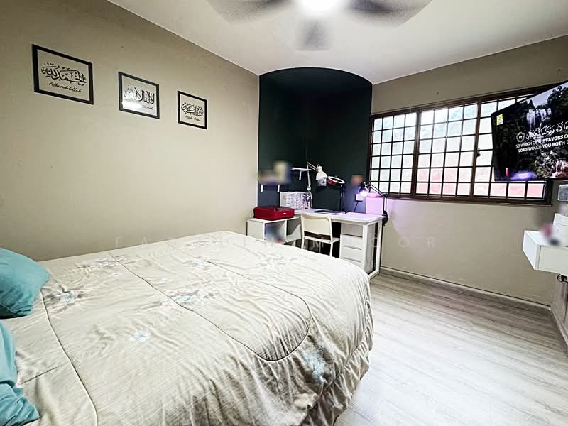 318 Bukit Batok Street 32 HDB Flat For Sale at S$ 515,000 | PropertyGuru Singapore - Bedroom