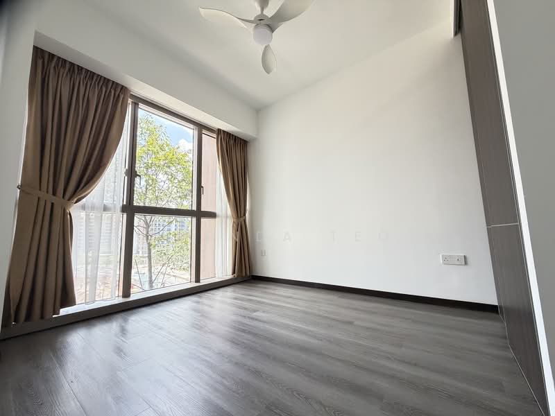 C.H.E.A.P 2BR Rental at Pasir Ris 8, , 2 Bedrooms, 710 sqft, Condominium For Rent, by Amenda Teo, 500096855 - Master Bedroom - PropertyGuru.com.sg