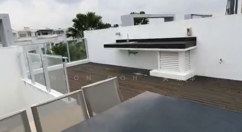 Big and Spacious Condominium For Sale at S$ 3,111,111 | PropertyGuru Singapore - Exterior