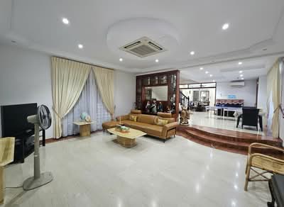 For Sale - ⭐️⭐️LANDED7772@GOOD SIZE DETACHED AT KEMBANGAN WALK TO MRT