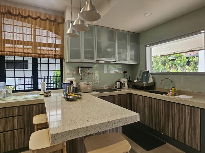 For Sale - ⭐️⭐️LANDED7772@GOOD SIZE DETACHED AT KEMBANGAN WALK TO MRT