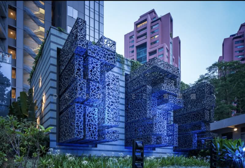 OUE Twin Peaks Condominium For Sale at S$ 1,262,700 | PropertyGuru Singapore - Exterior