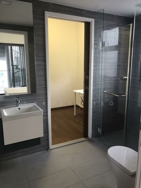Kovan Regency, 38 Kovan Rise, 2 Bedrooms, 990 sqft, Condominium For Rent, by Carolyn Teo, 500096893 - Bathroom - PropertyGuru.com.sg