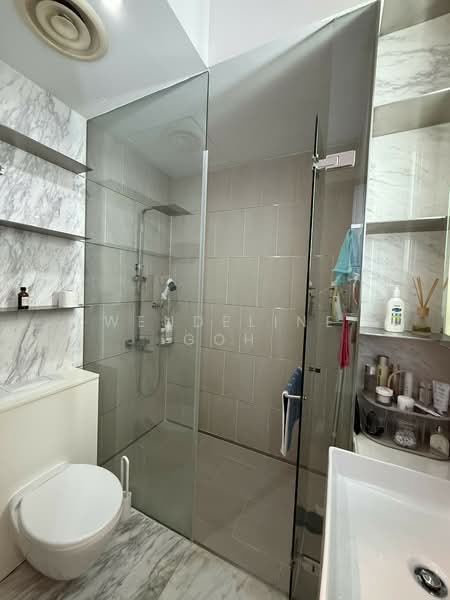 Tan Quee Lan Suites, 9 Tan Quee Lan Street, 2 Bedrooms, 753 sqft, Apartment For Rent, by Wendeline Goh, 500096896 - Bathroom - PropertyGuru.com.sg