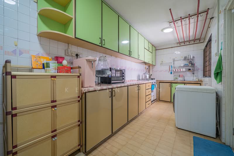 173 Bishan Street 13 HDB Flat For Sale at S$ 999,999 | PropertyGuru Singapore - Kitchen